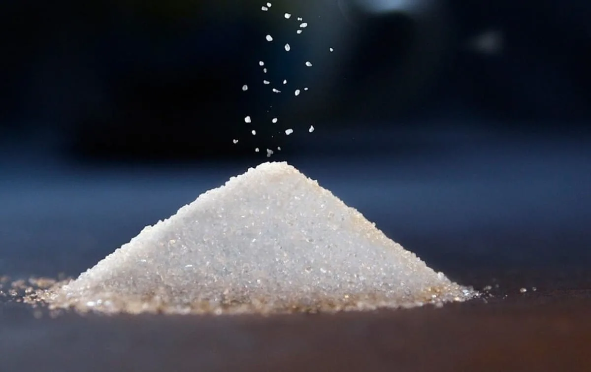 A photo of table sugar