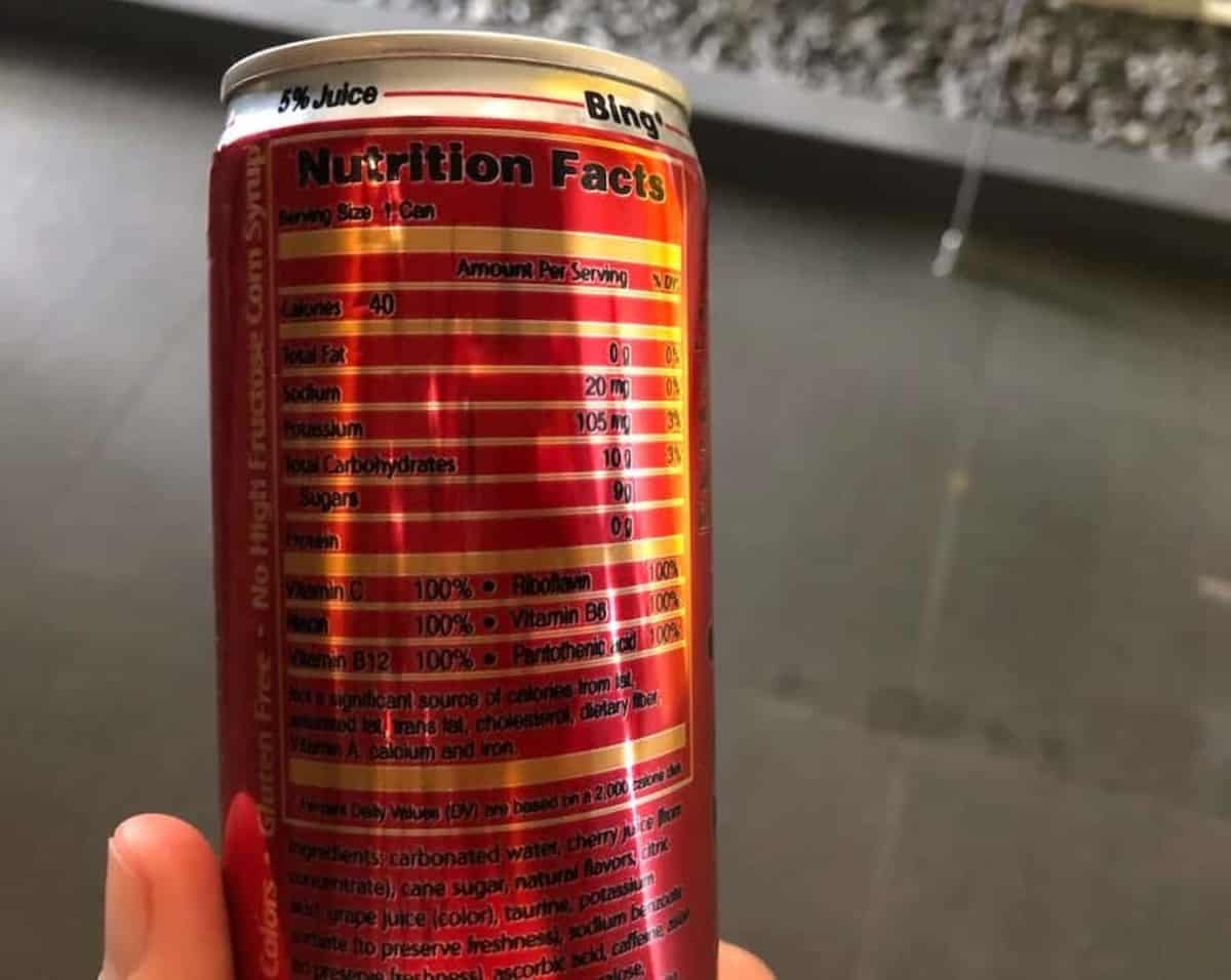 A photo of nutrition facts at the back of the can.