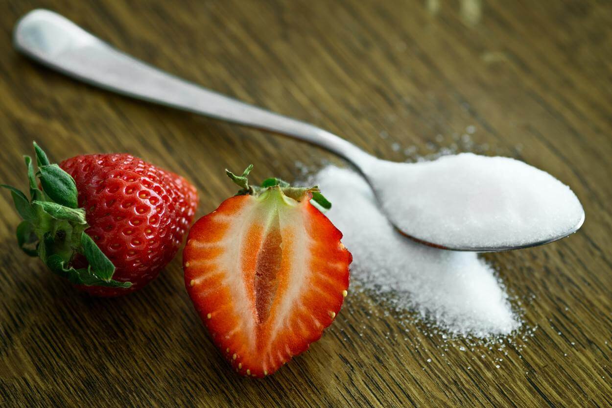 Strawberry and a teaspoon of white sugar.