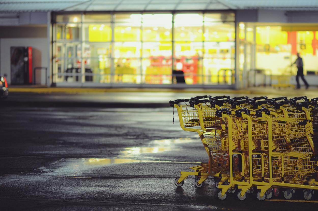 A Store and a shopping cart