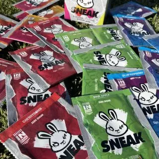Sneak sachets in different flavours